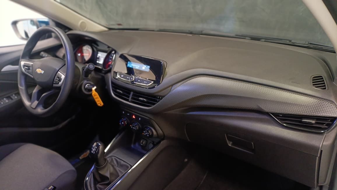 chevrolet onix 10mt hb 2024