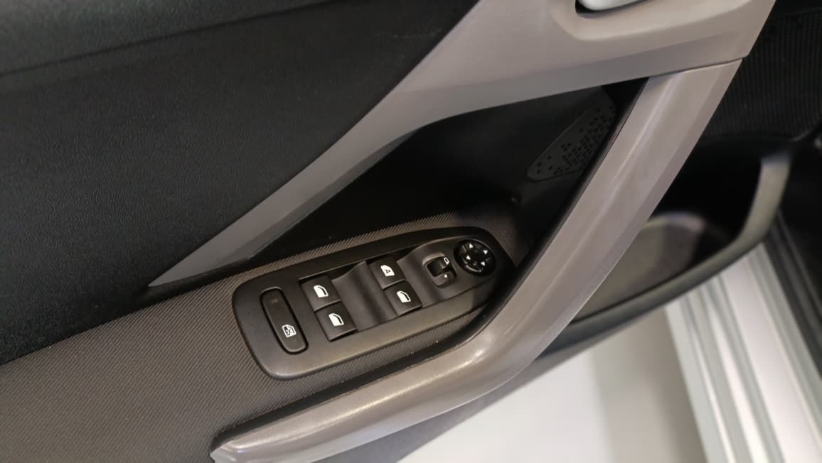 peugeot 208 active motor 1.2 flex ano 2020
