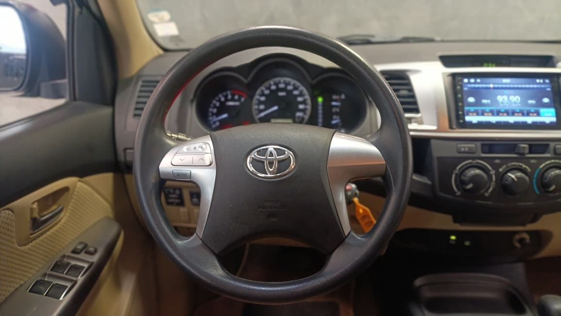 toyota hilux sw4 4x2 sr motor 2.7 flex ano 2015