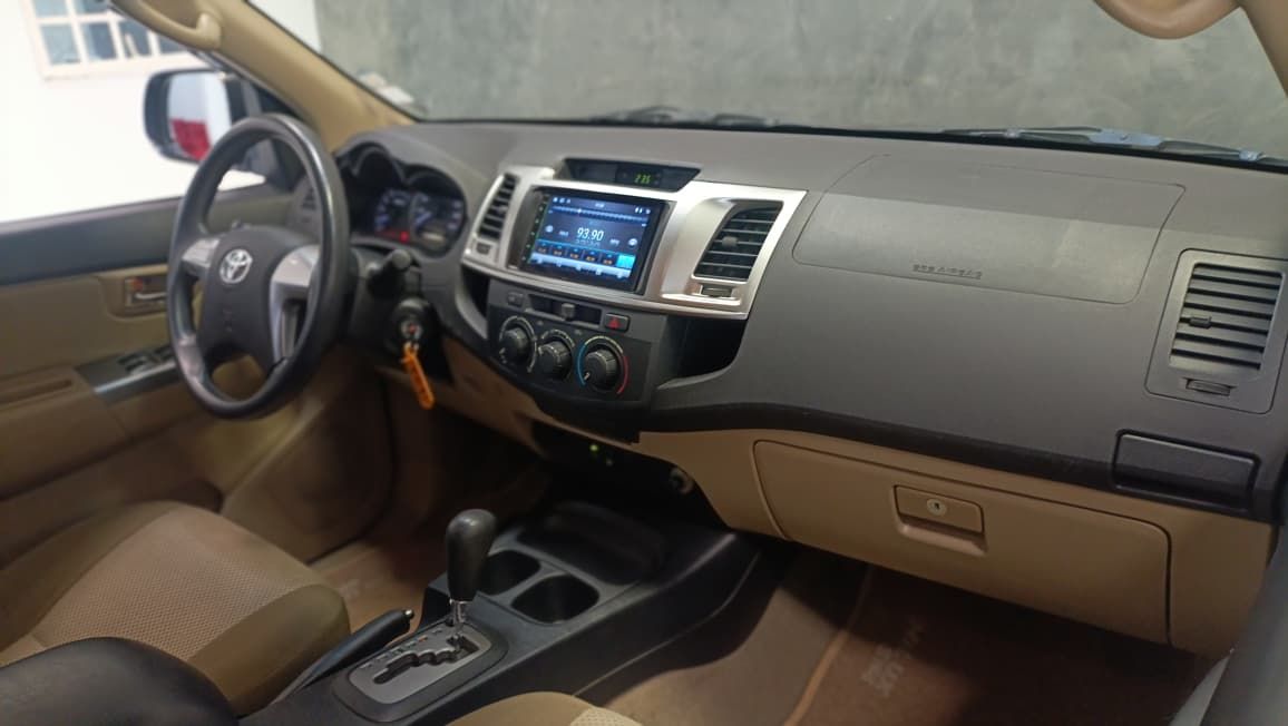 toyota hilux sw4 4x2 sr motor 2.7 flex ano 2015