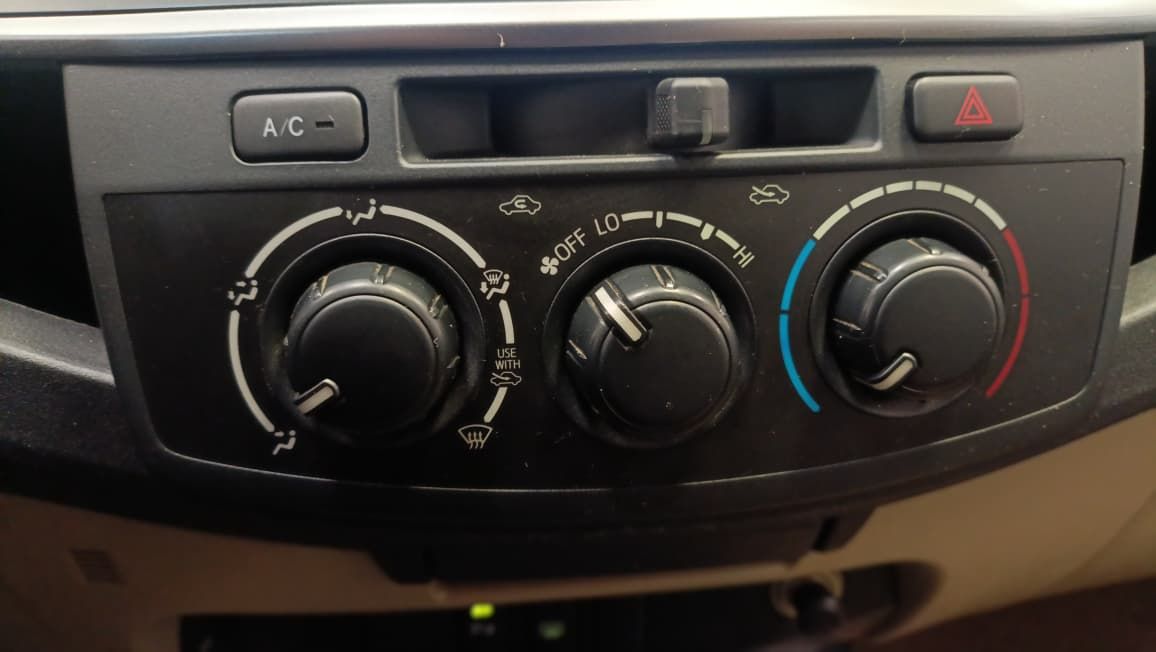 toyota hilux sw4 4x2 sr motor 2.7 flex ano 2015