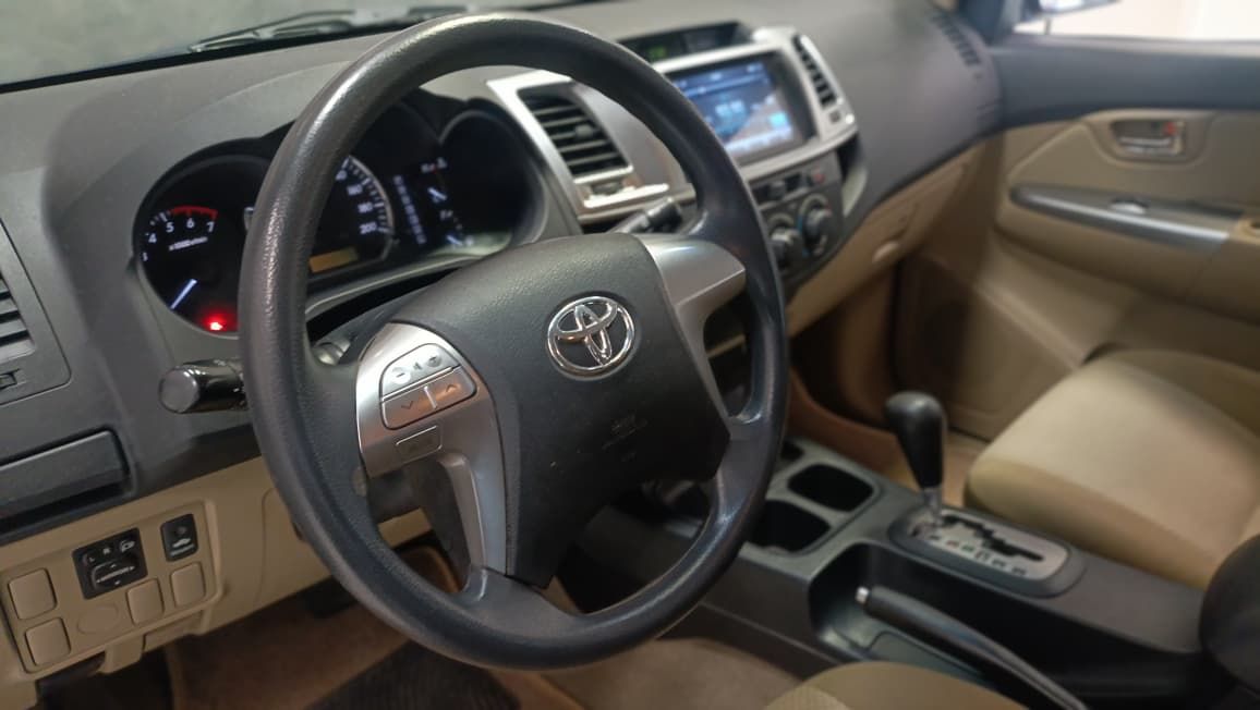 toyota hilux sw4 4x2 sr motor 2.7 flex ano 2015