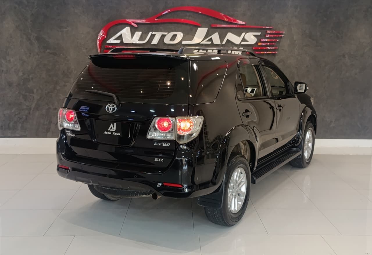 toyota hilux sw4 4x2 sr motor 2.7 flex ano 2015