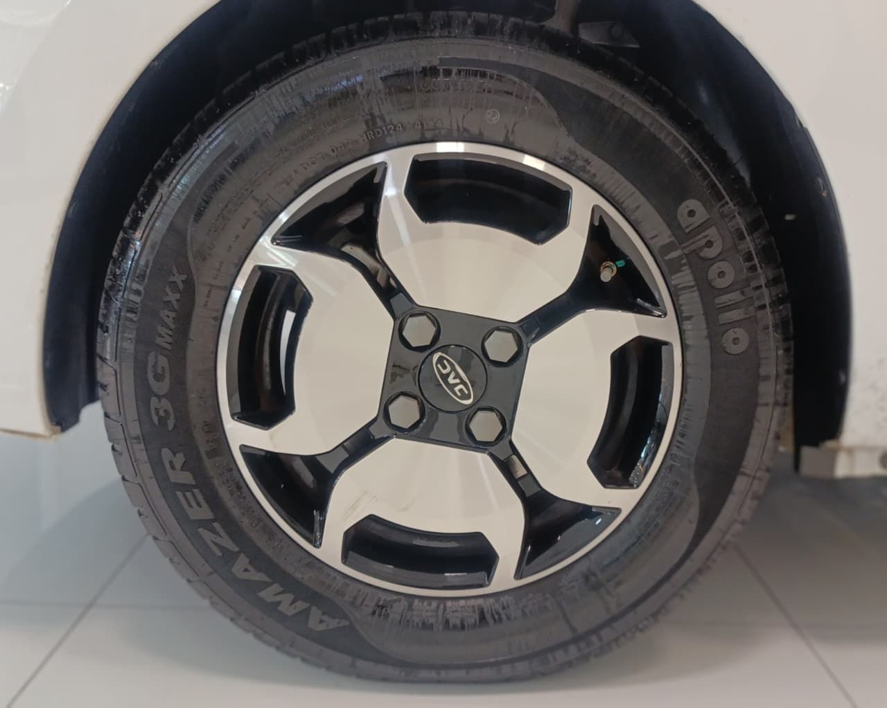 jac e js1 100% eletrico ano 2025