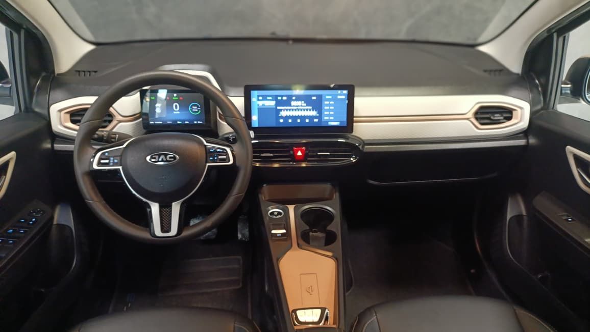 jac e js1 100% eletrico ano 2025