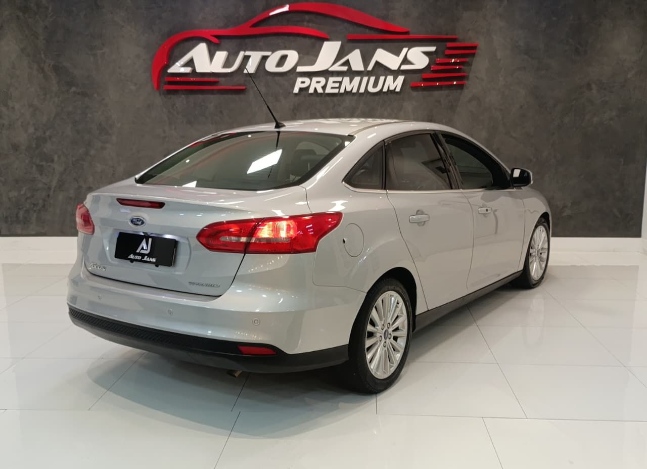 ford focus sedan titanium 2.0 plus 16 v flex aut. 2018