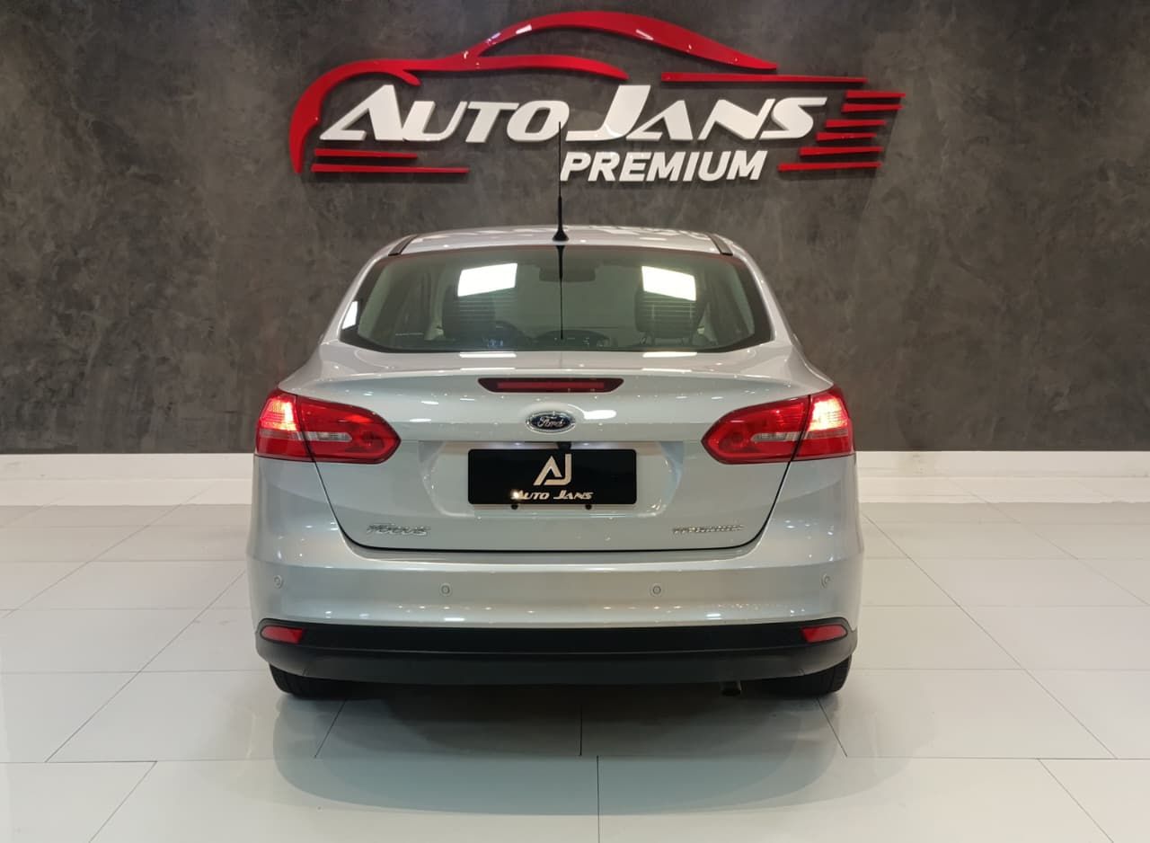 ford focus sedan titanium 2.0 plus 16 v flex aut. 2018
