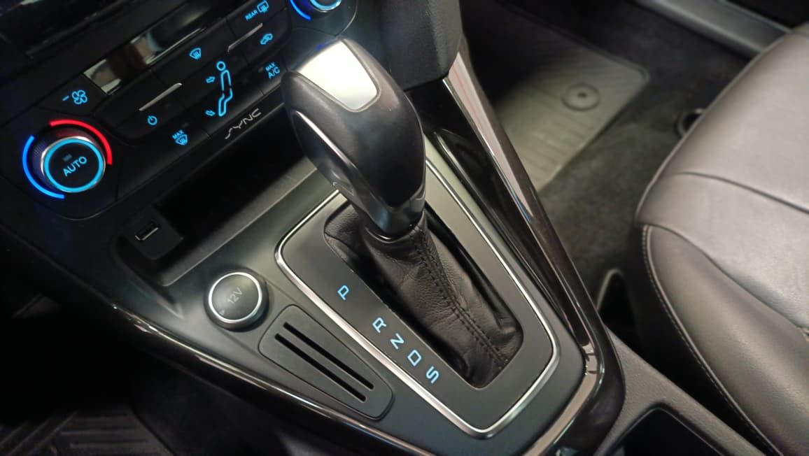 ford focus sedan titanium 2.0 plus 16 v flex aut. 2018