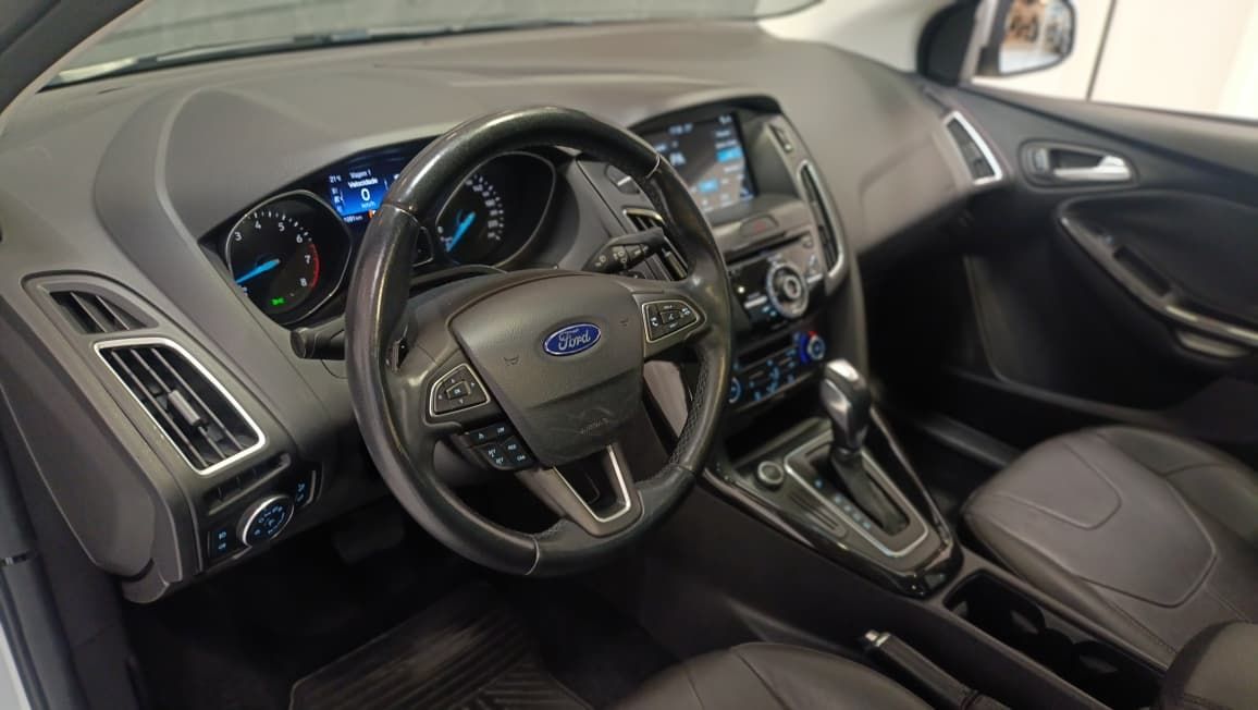 ford focus sedan titanium 2.0 plus 16 v flex aut. 2018