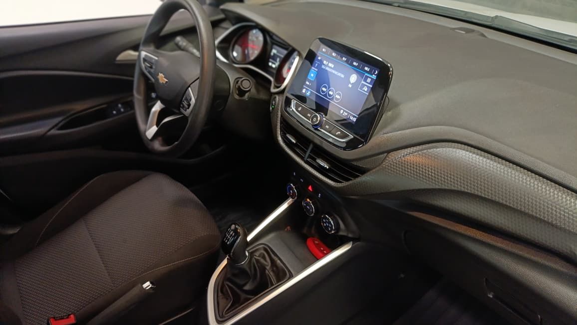 onix sedan plus 1.o lt2 ano 2023
