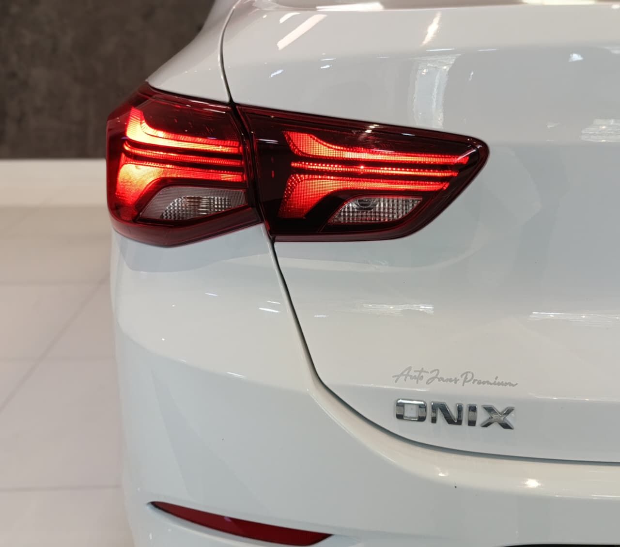 onix sedan plus 1.o lt2 ano 2023