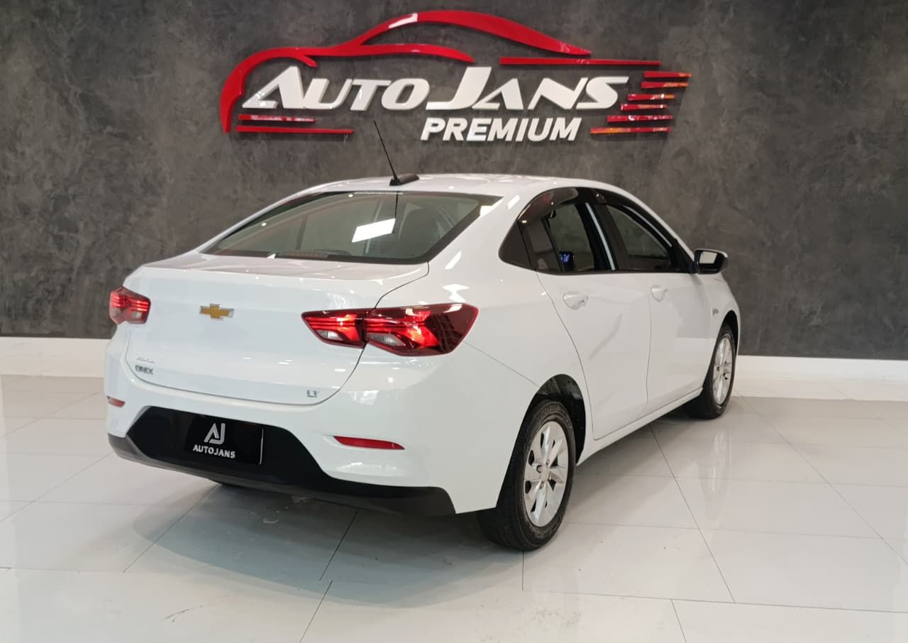onix sedan plus 1.o lt2 ano 2023