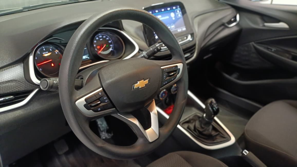 onix sedan plus 1.o lt2 ano 2023