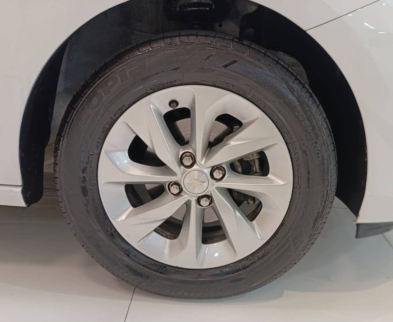onix sedan plus 1.o lt2 ano 2023