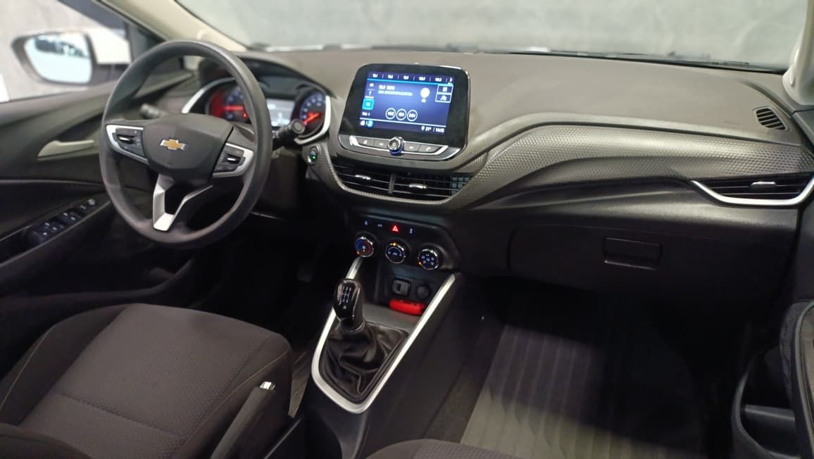 onix sedan plus 1.o lt2 ano 2023