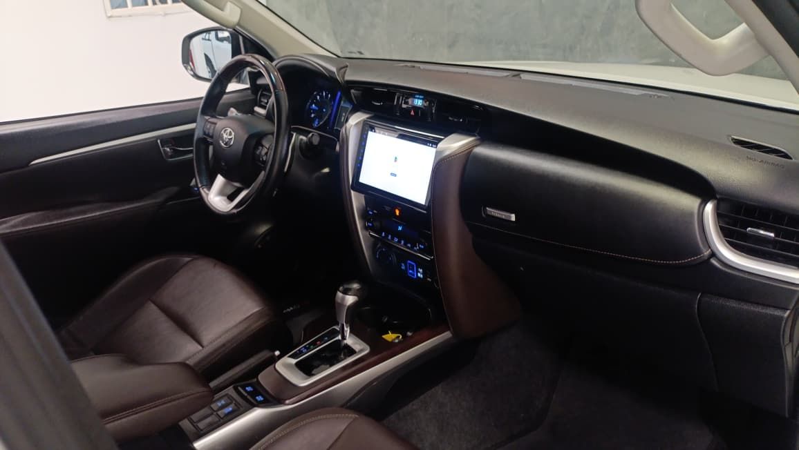 toyota hilux sw4 srx motor 2.8 turbo diesel 4x4ano 2020