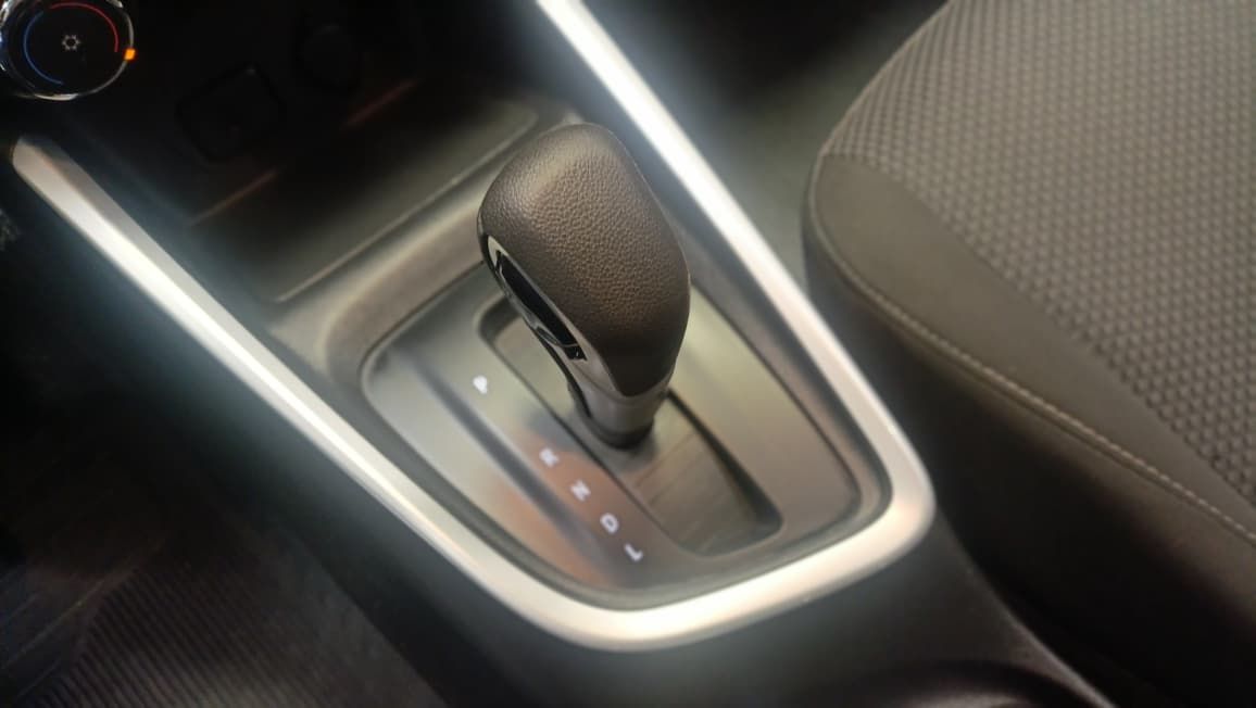 chevrolet onix plus motor 1.0 turbo lt ano 2023