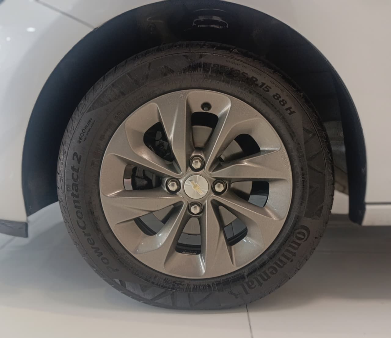 chevrolet onix plus motor 1.0 turbo lt ano 2023