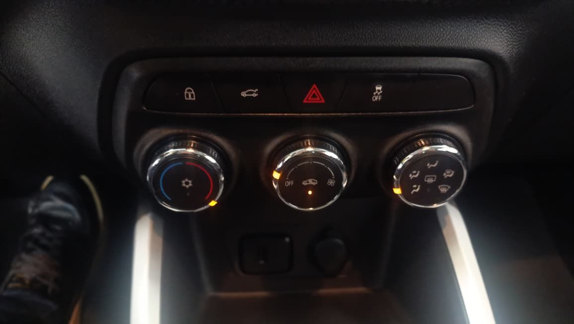 chevrolet onix plus motor 1.0 turbo lt ano 2023