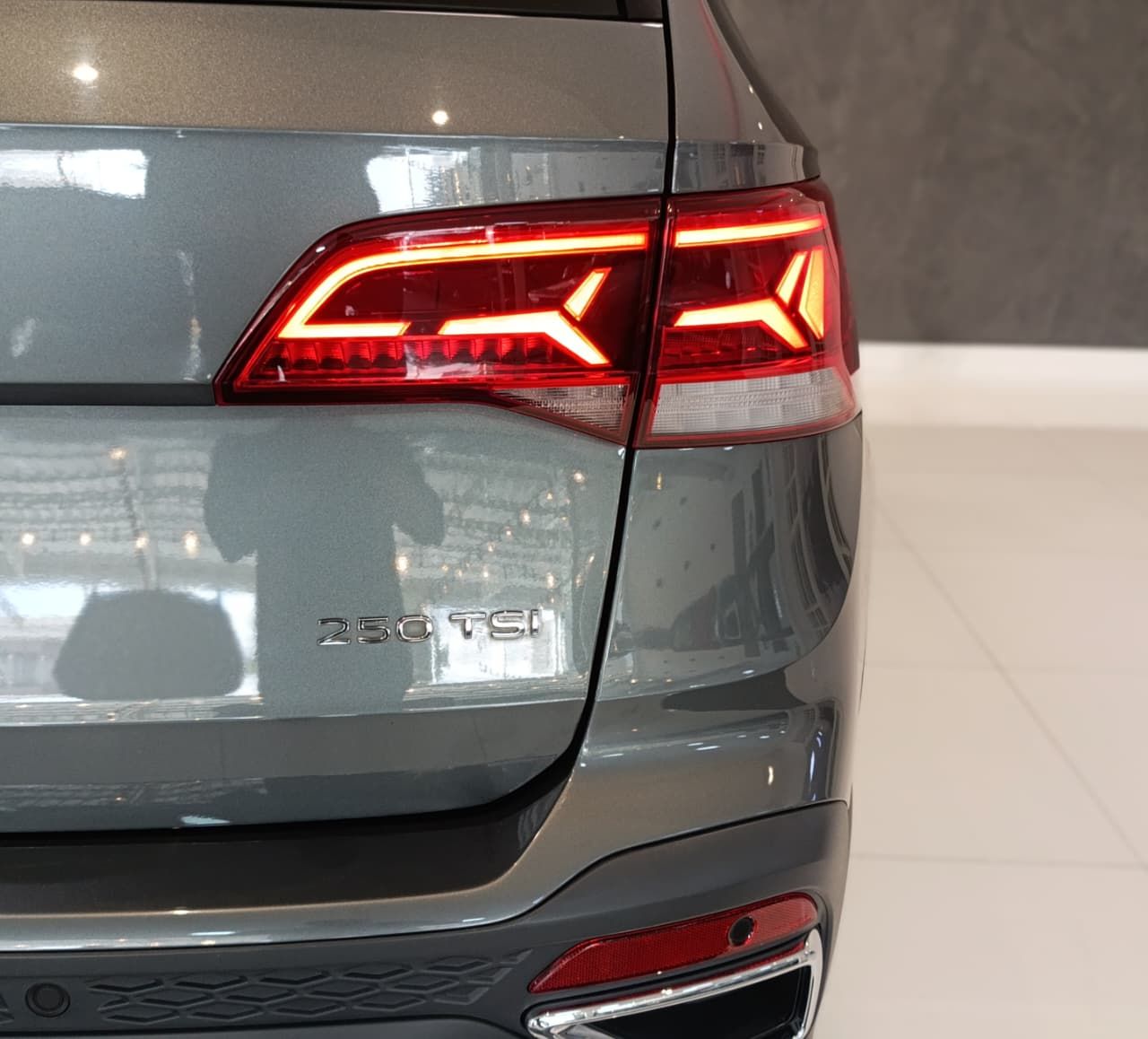 volkswagen taos highline motor 1.4 turbo ano 2022