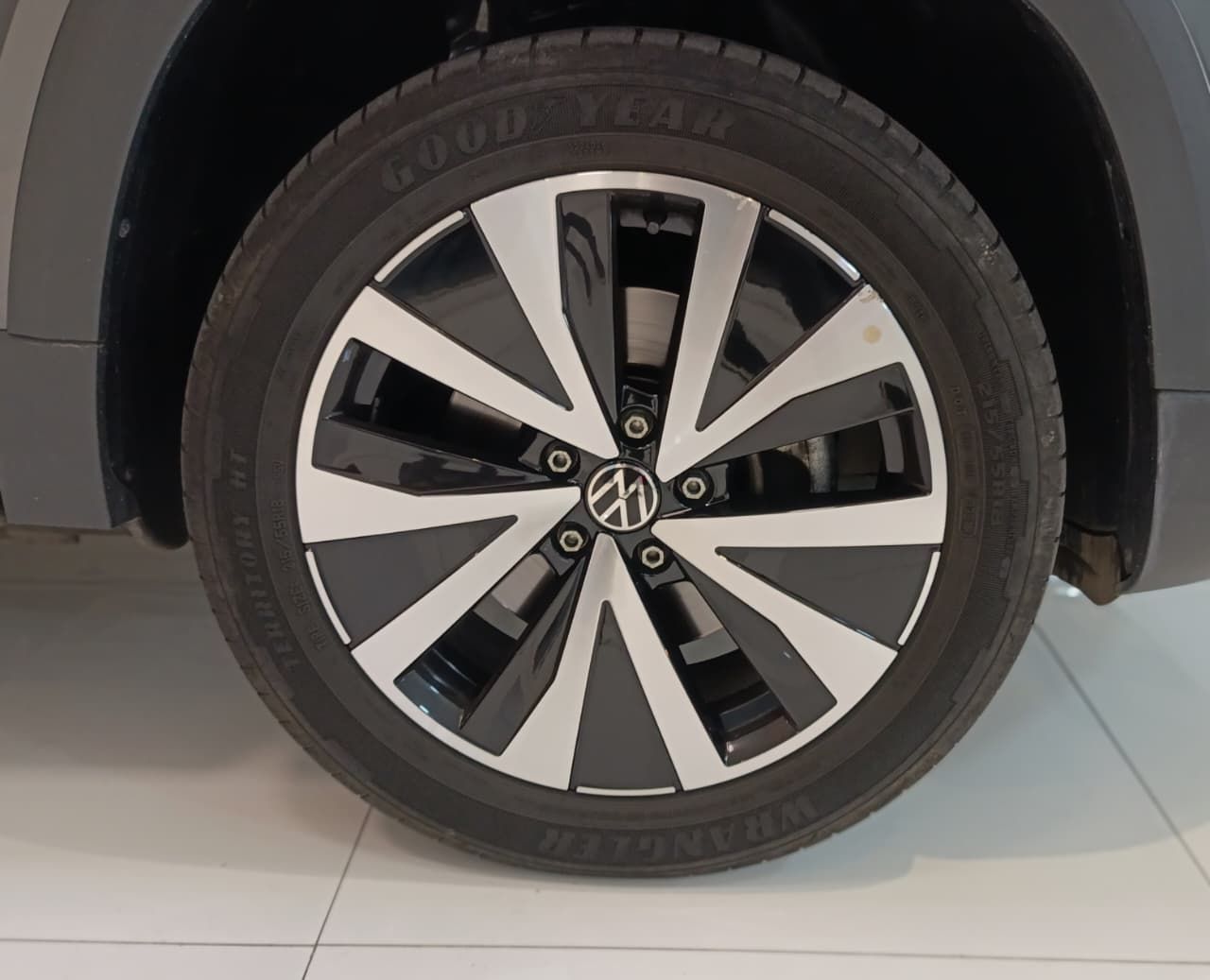 volkswagen taos highline motor 1.4 turbo ano 2022