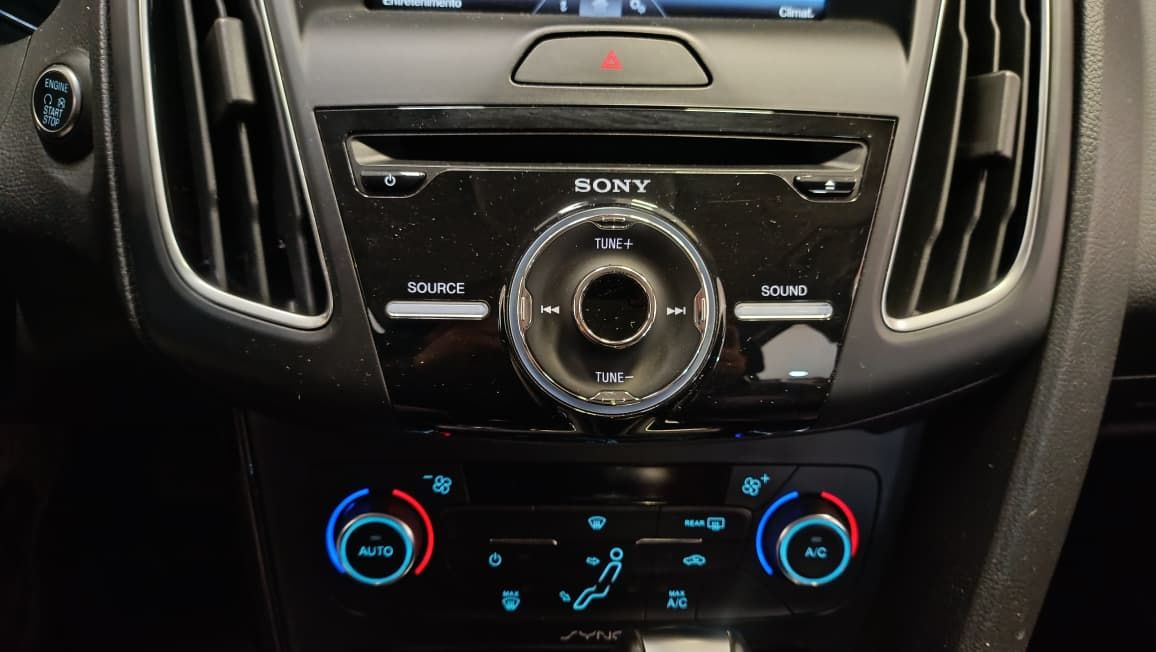 ford focus titanium hatch aut motor 2.0 ano 2016
