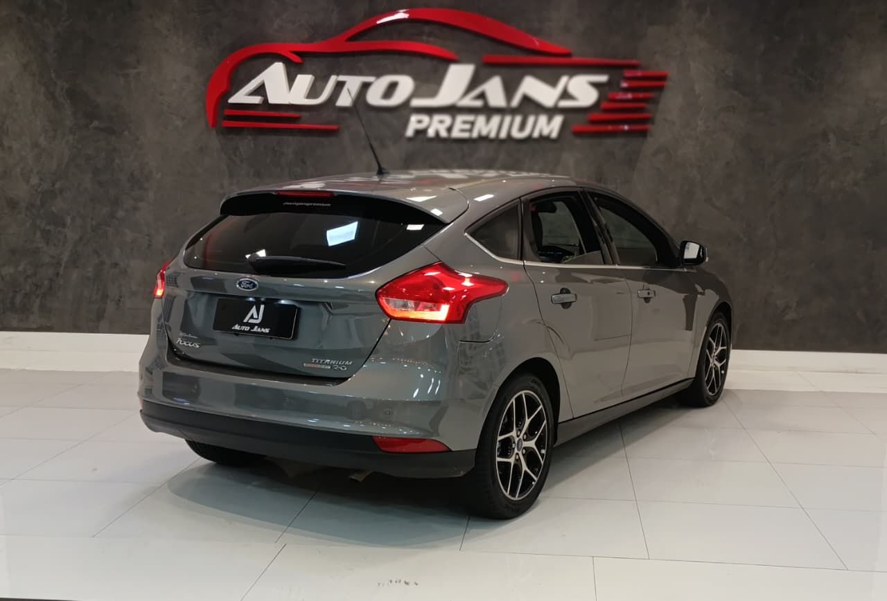 ford focus titanium hatch aut motor 2.0 ano 2016