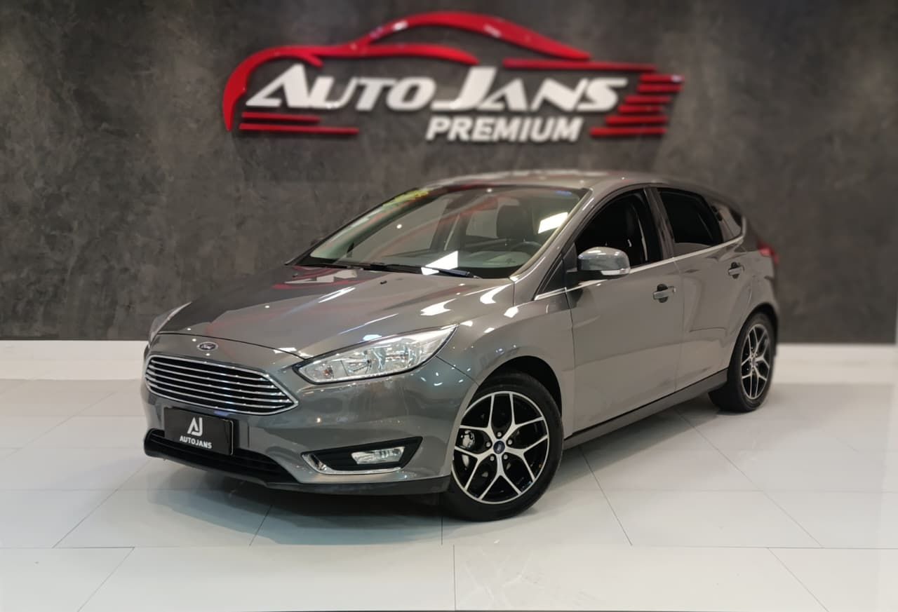 ford focus titanium hatch aut motor 2.0 ano 2016