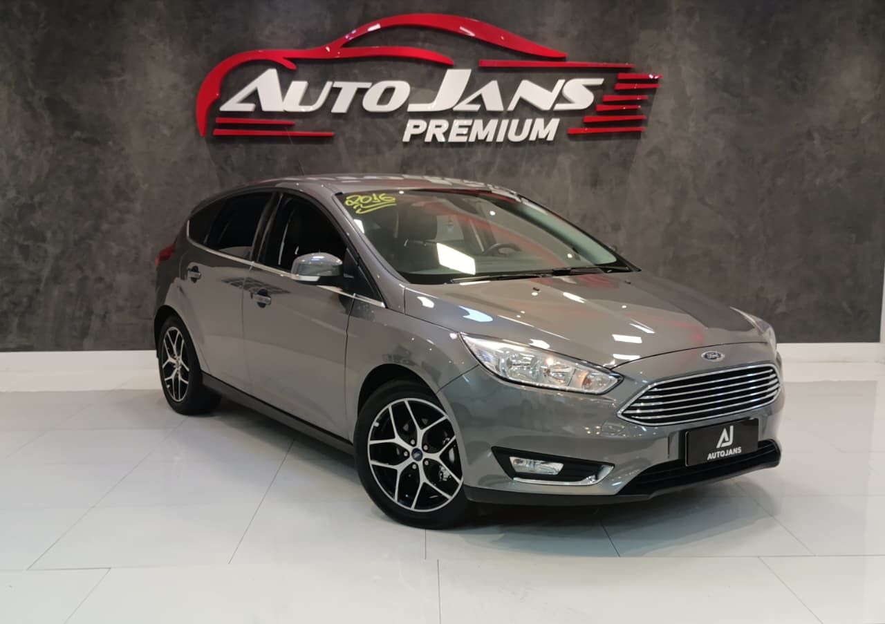 ford focus titanium hatch aut motor 2.0 ano 2016