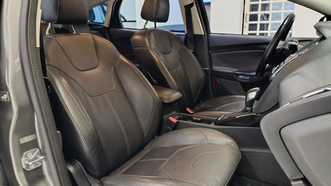 ford focus titanium hatch aut motor 2.0 ano 2016