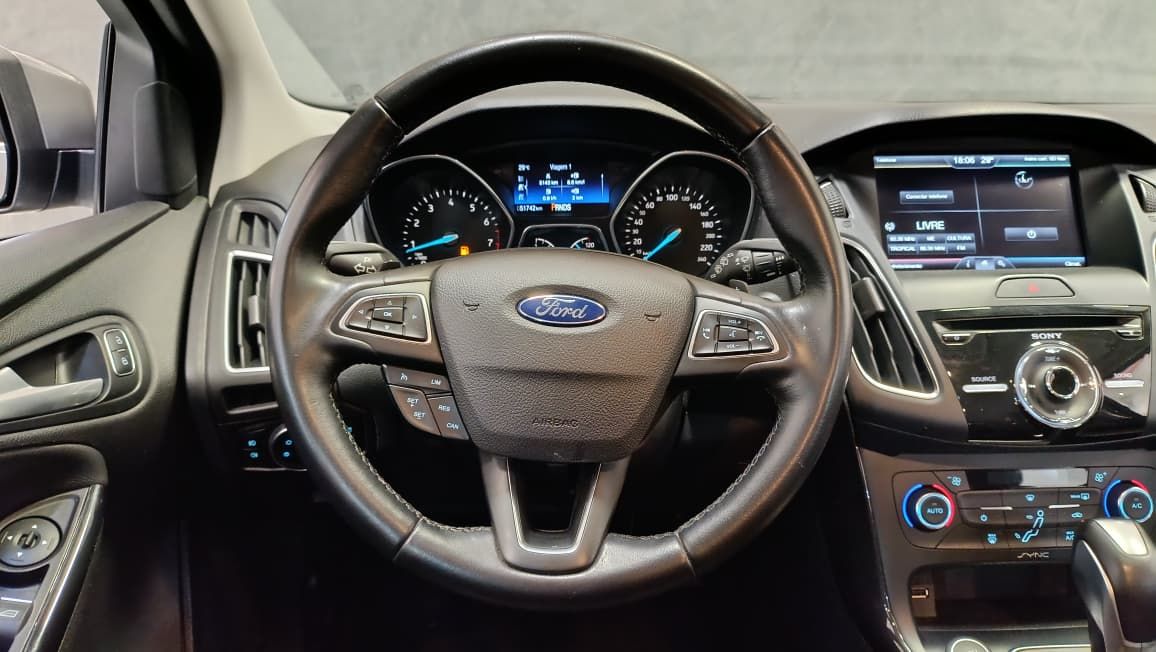 ford focus titanium hatch aut motor 2.0 ano 2016