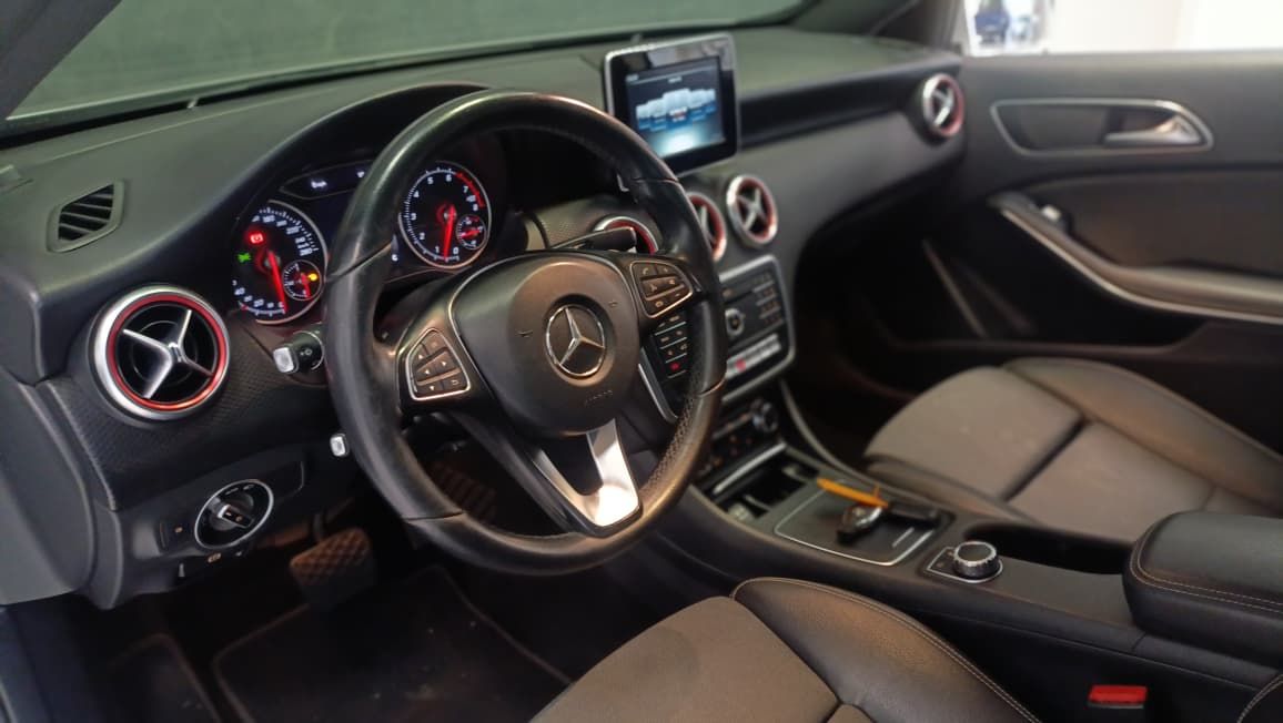 mercedes-benz a200 motor 1.6 turbo ano 2016
