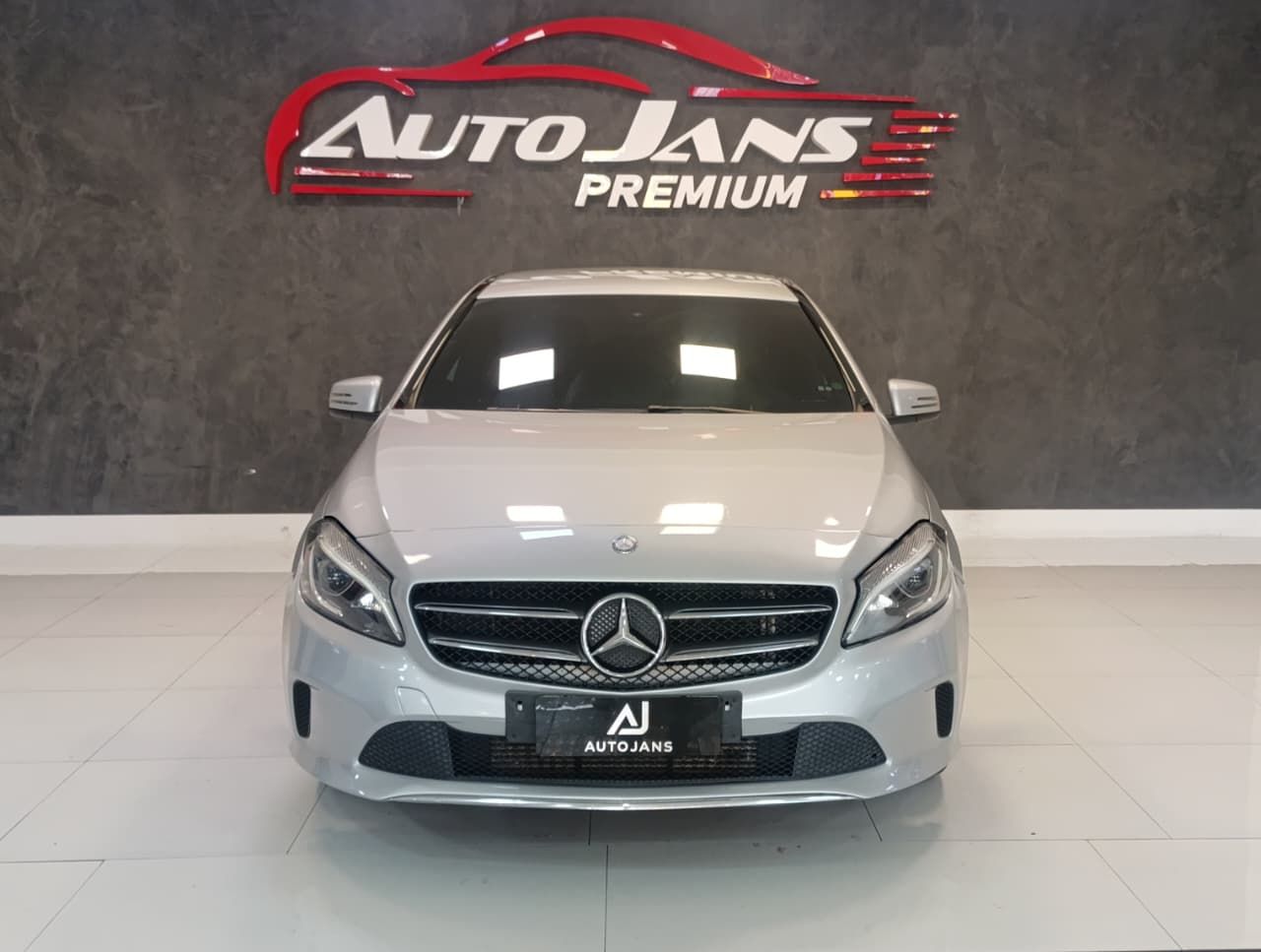 mercedes-benz a200 motor 1.6 turbo ano 2016