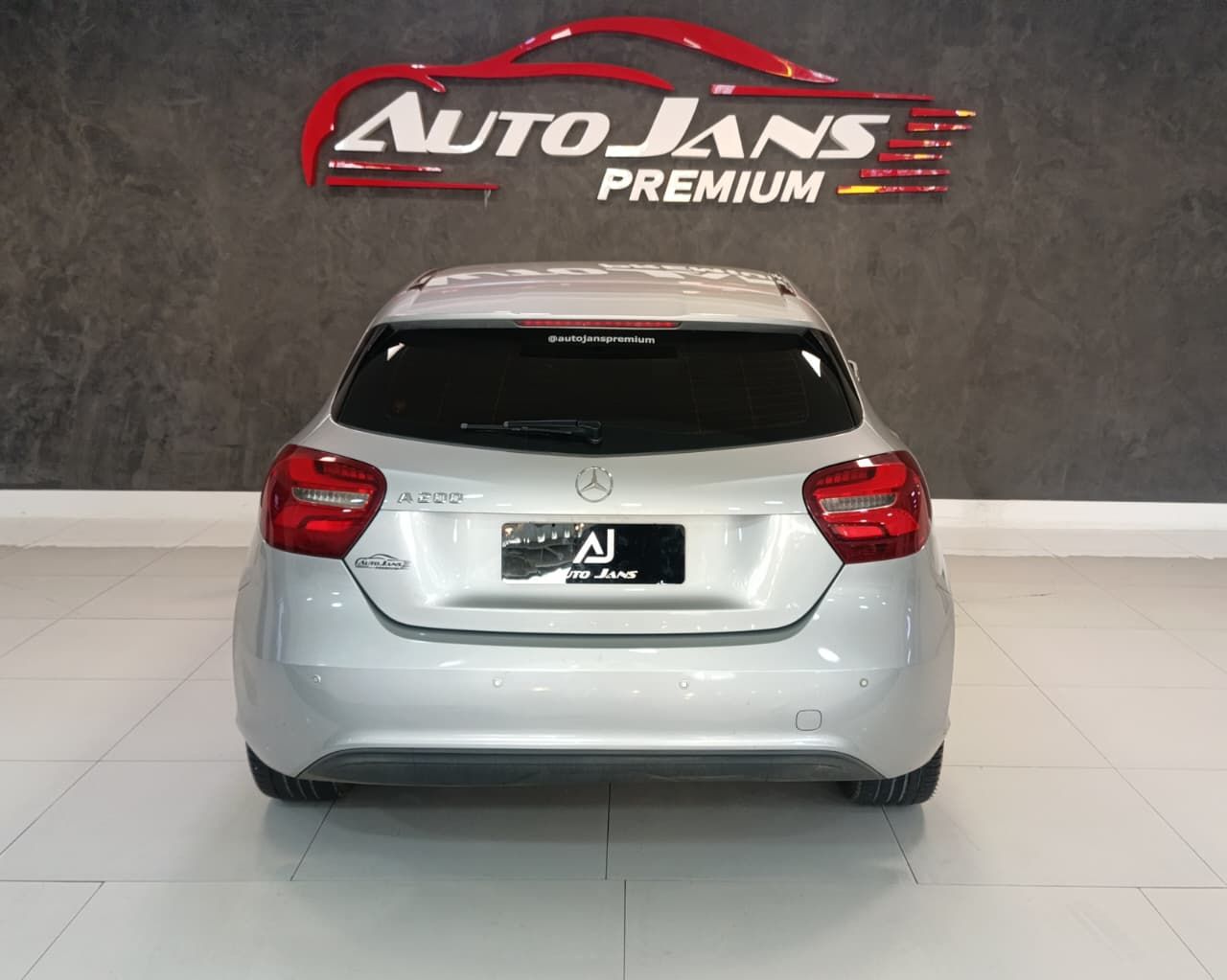 mercedes-benz a200 motor 1.6 turbo ano 2016