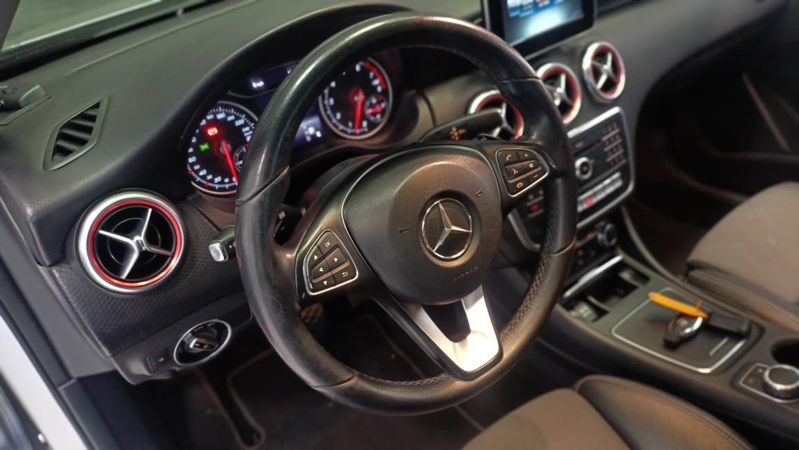 mercedes-benz a200 motor 1.6 turbo ano 2016