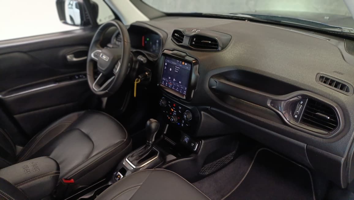 jeep renegade longitude motor 1.3 turbo t270 ano 2023