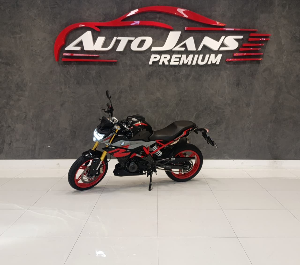 bmw g310 r ano 2025
