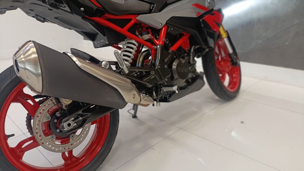 bmw g310 r ano 2025