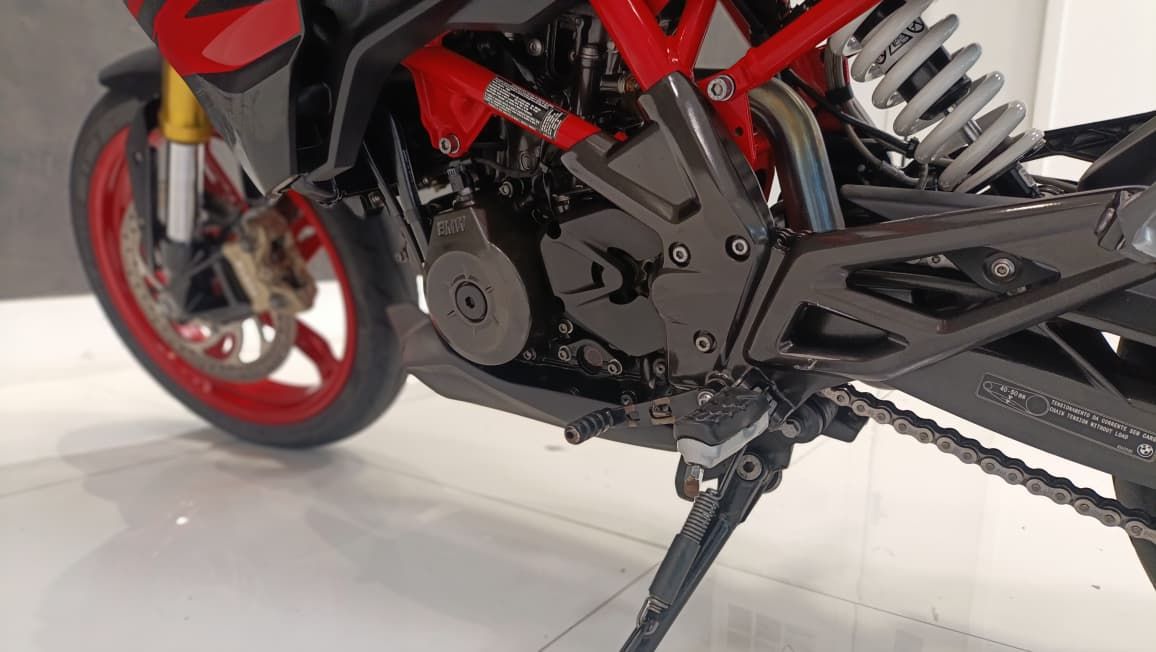 bmw g310 r ano 2025