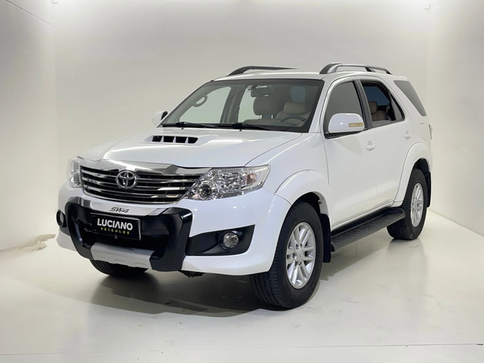 TOYOTA HILUXSW4 SRV4X4