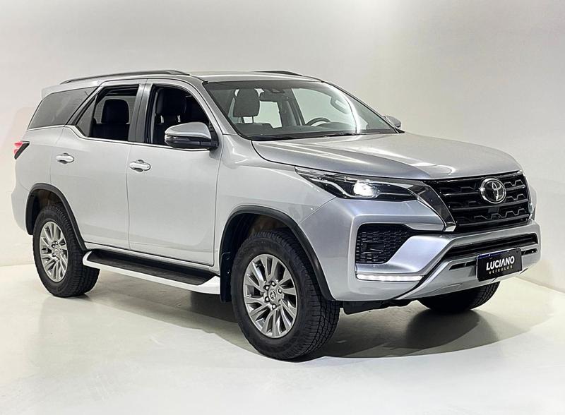 Toyota SW4 Srx 4X4 Automático - foto 3