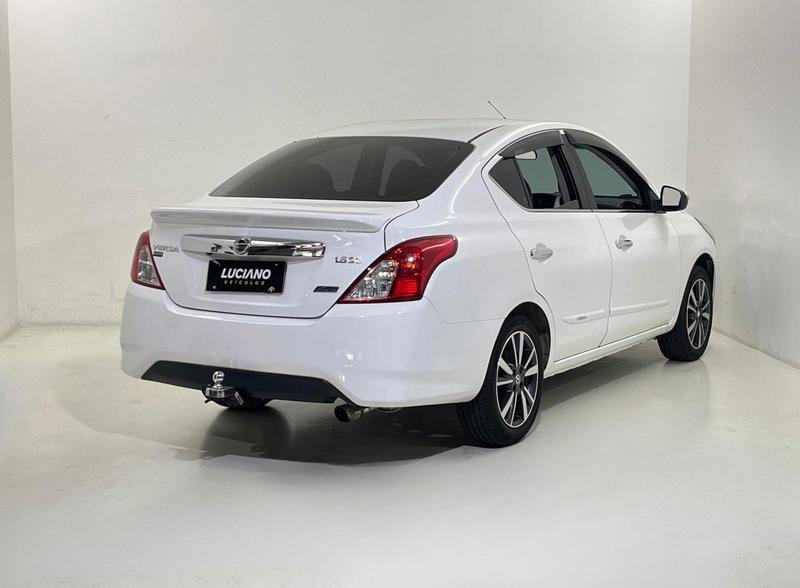 Nissan Versa 16uniquecvt - foto 3