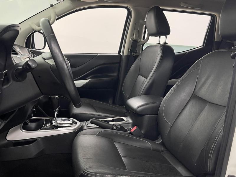 Nissan Frontier Leatx4 - foto 8