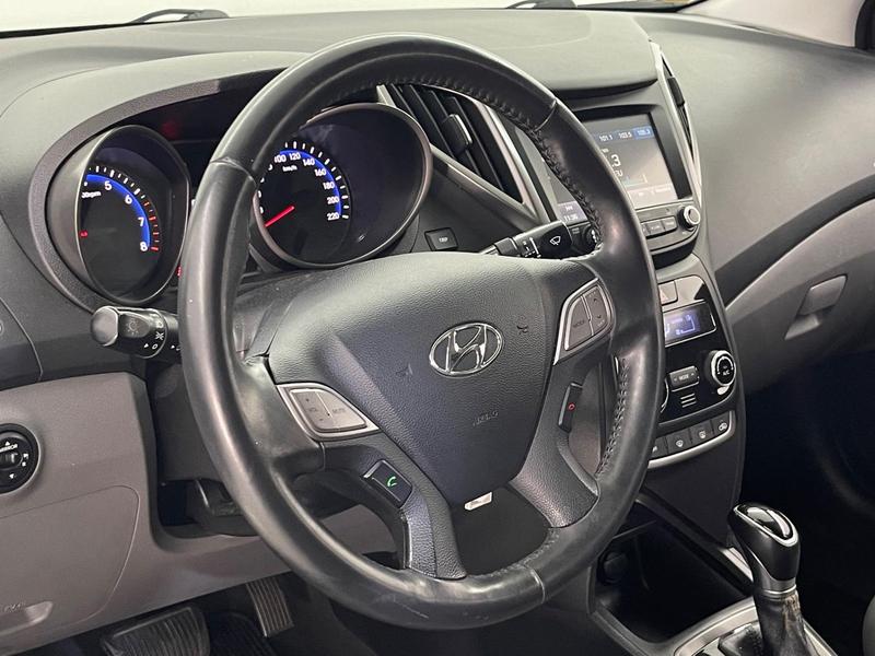 Hyundai HB20S Premium 1.6 Flex 16V Aut. 4P - foto 11