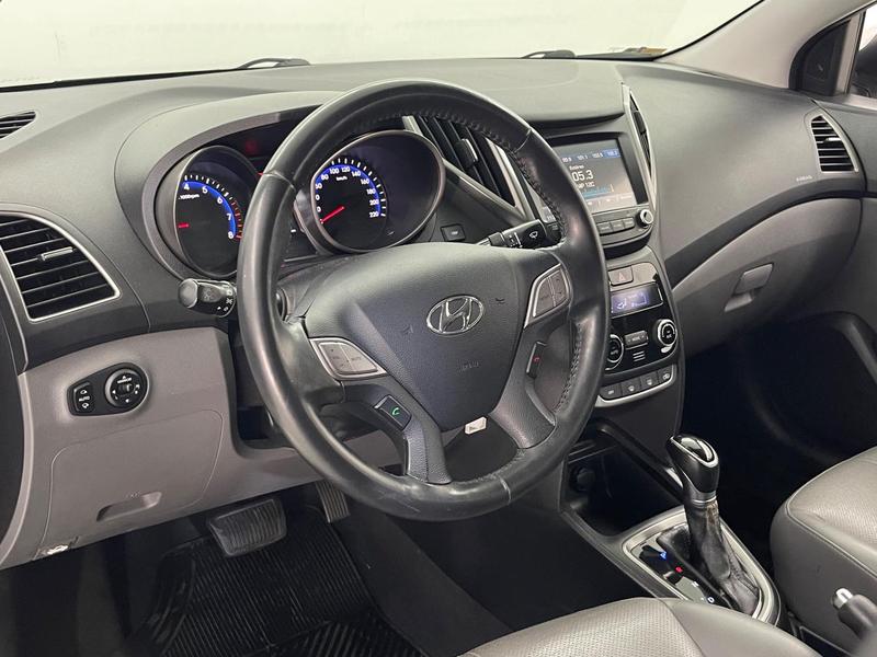 Hyundai HB20S Premium 1.6 Flex 16V Aut. 4P - foto 15