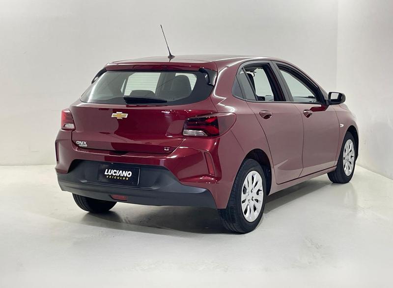 Chevrolet Onix 10mt - foto 9