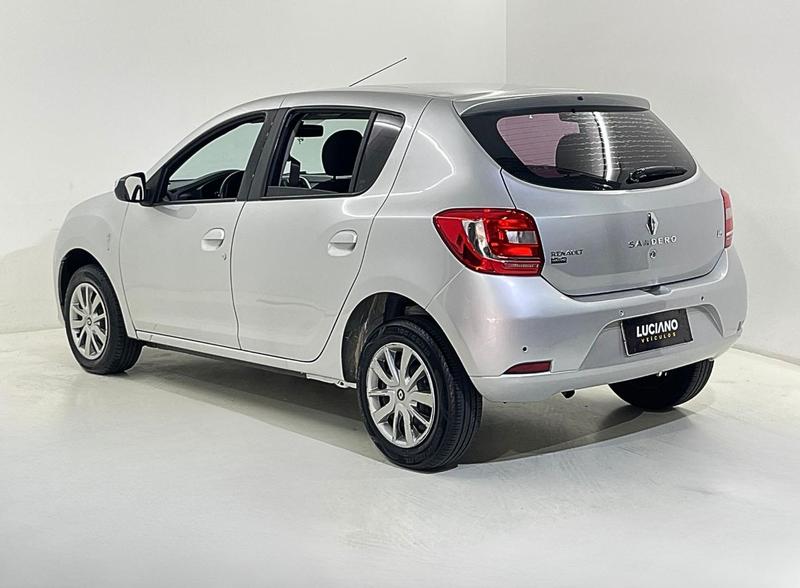 Renault Sandero Expr 1.6 - foto 3