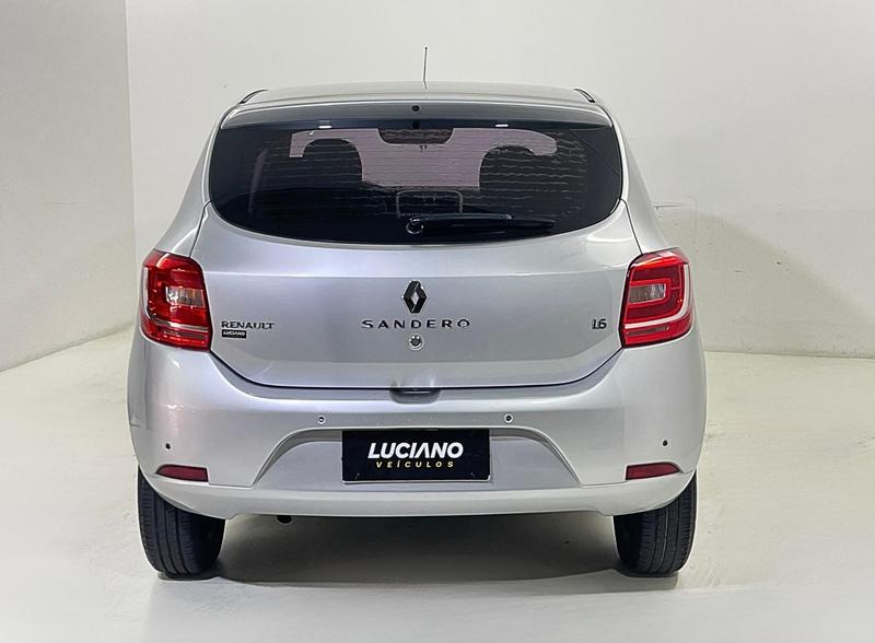 Renault Sandero Expr 1.6 - foto 10