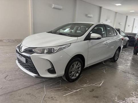 TOYOTA YARIS SA XS15