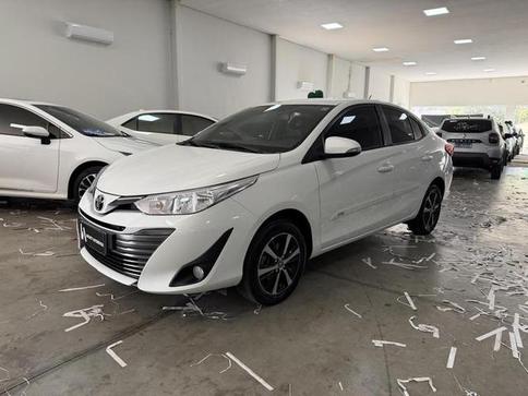 TOYOTA YARIS SA XS 15CNT